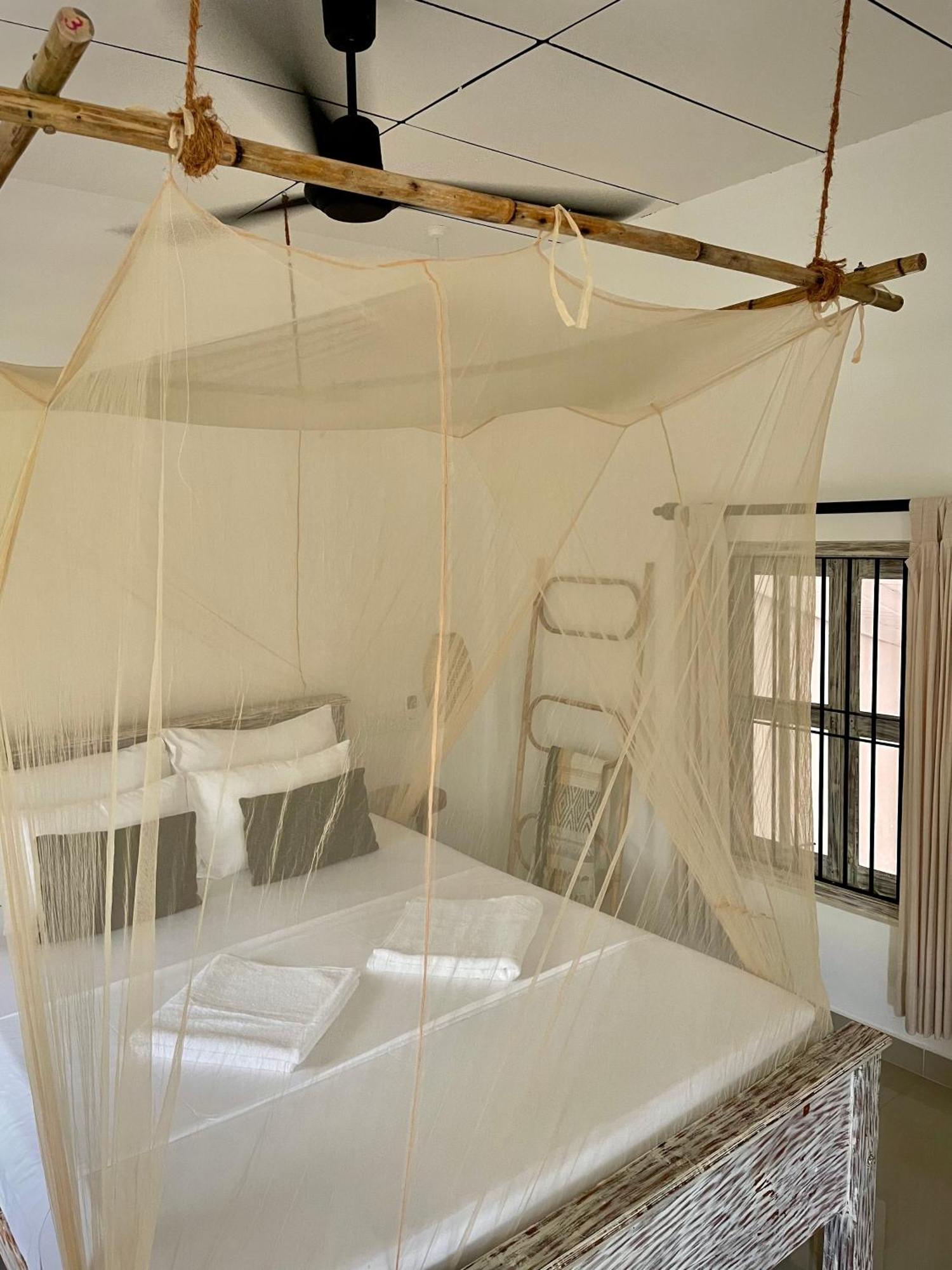 The Yard Hiriketiya Hotel Dickwella Room photo